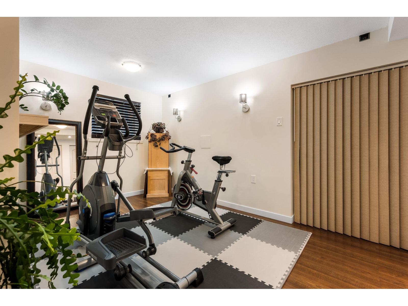 3631 Walden Street Property Photo 29