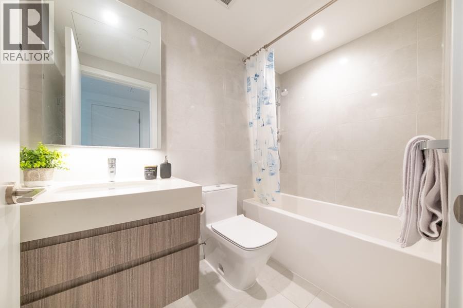 6463 Silver Avenue Property Photo 9