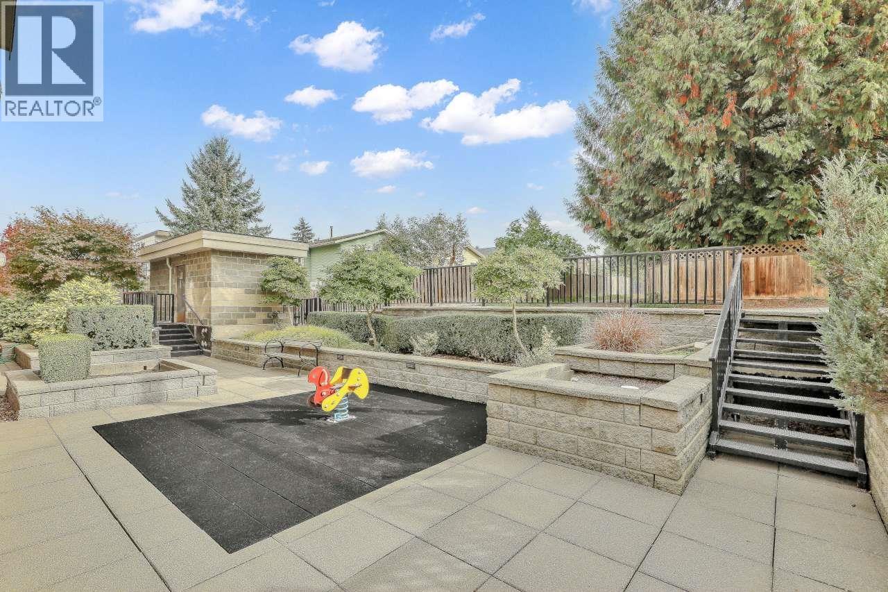 105 2268 Shaughnessy Street Property Photo 32