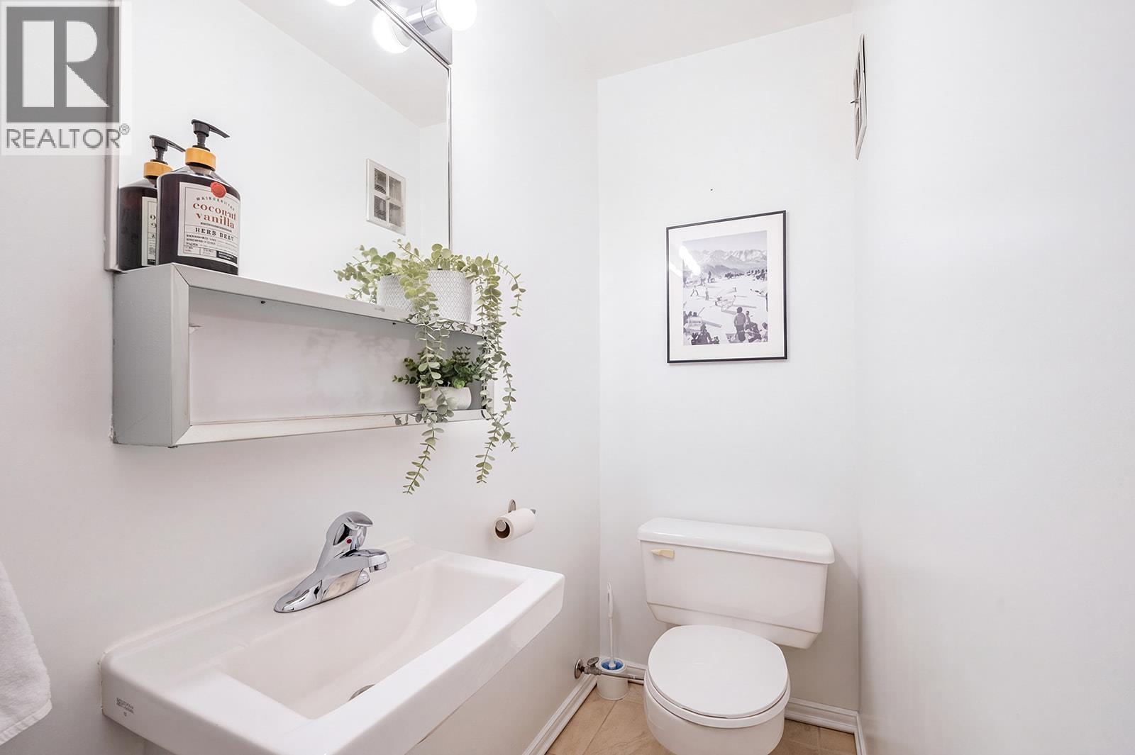 59 2400 Cavendish Way Property Photo 23