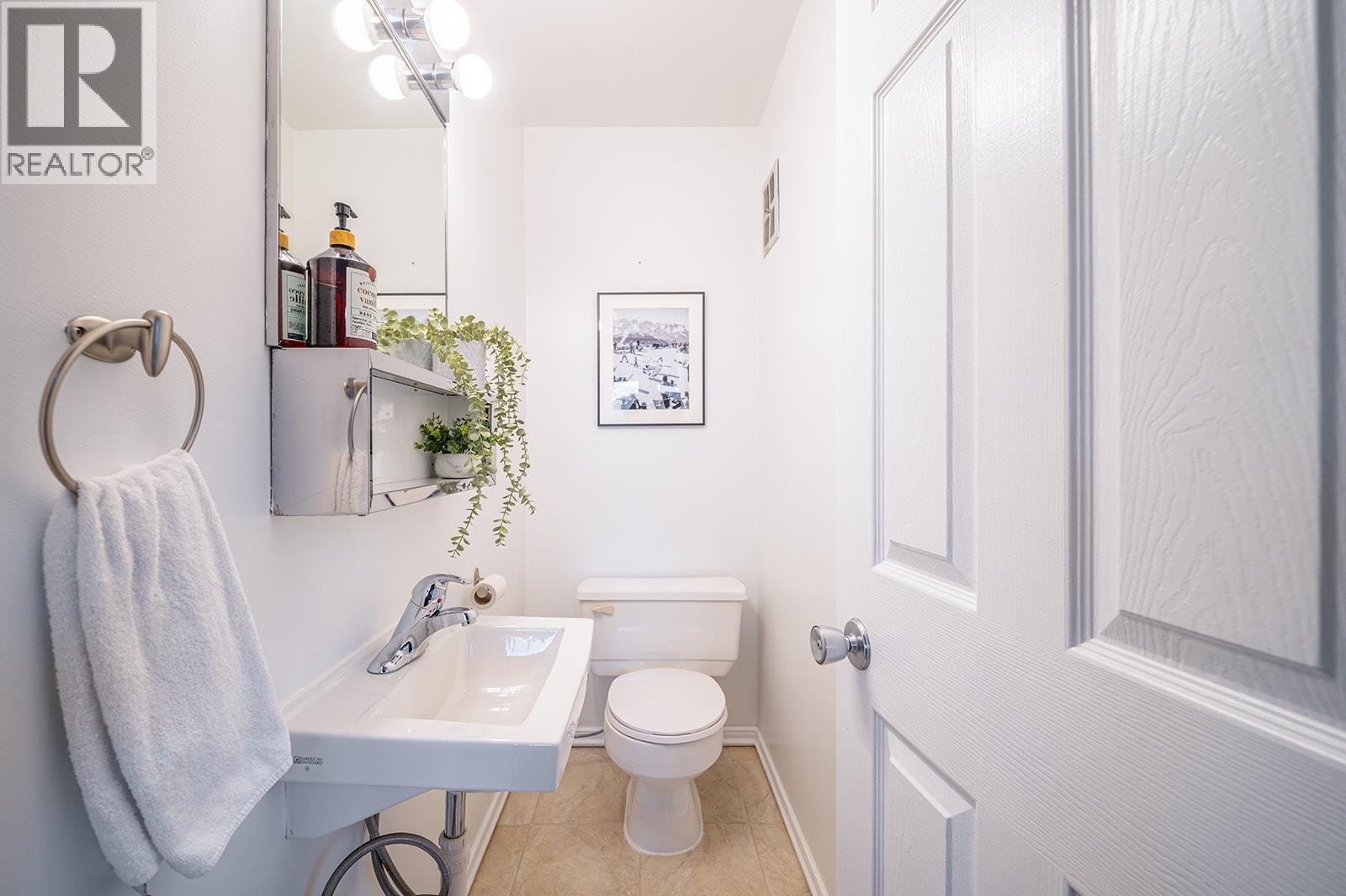 59 2400 Cavendish Way Property Photo 24