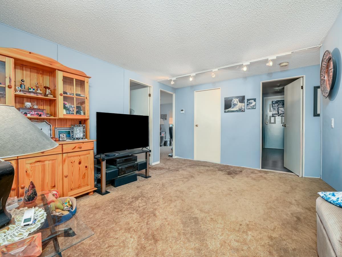 9 8670 156 Street Property Photo 13