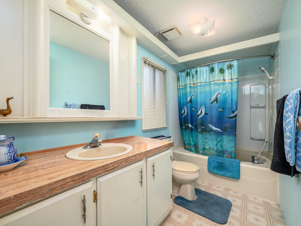 9 8670 156 Street Property Photo 17