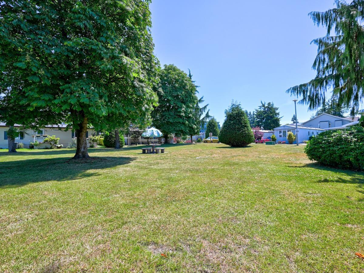 9 8670 156 Street Property Photo 22