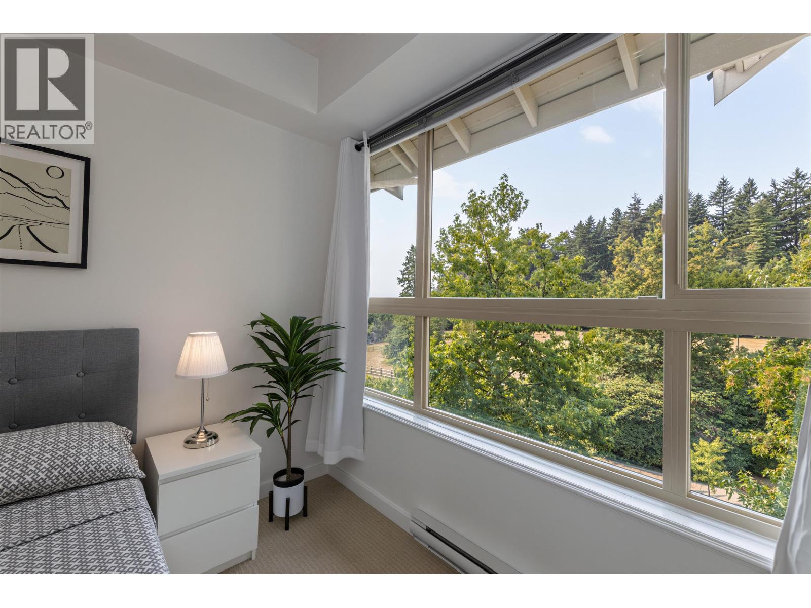 401 265 Ross Drive Property Photo 10