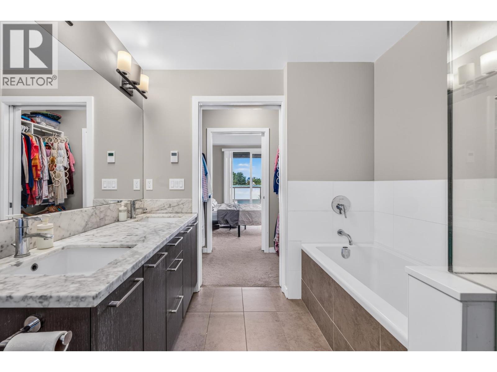 305 7008 River Parkway Property Photo 18
