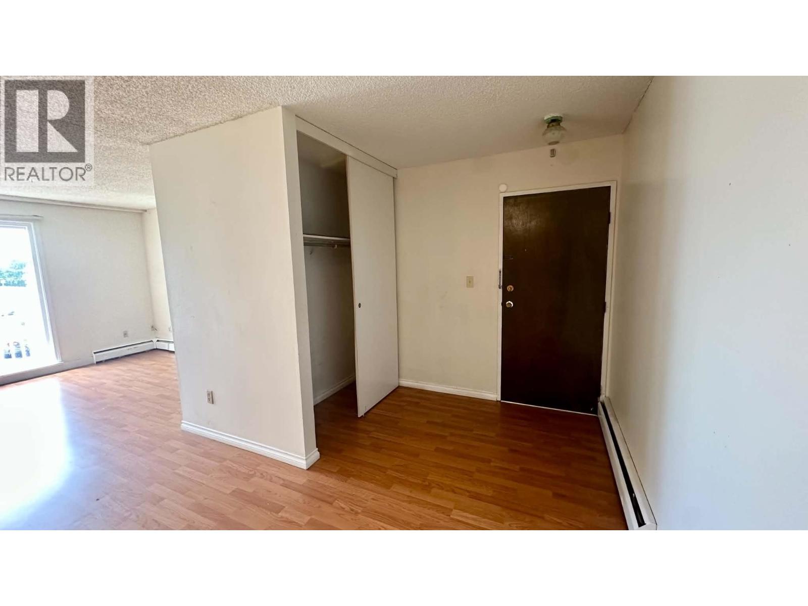 203 7280 Lindsay Road Property Photo 3