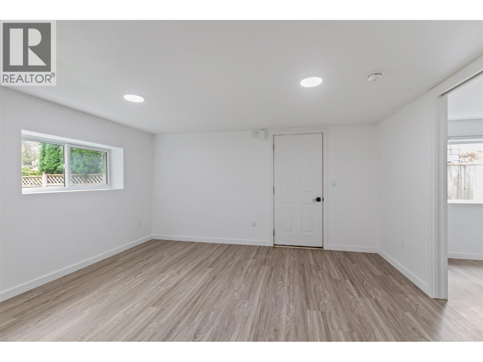 3652 3654 St. Thomas Street Property Photo 22