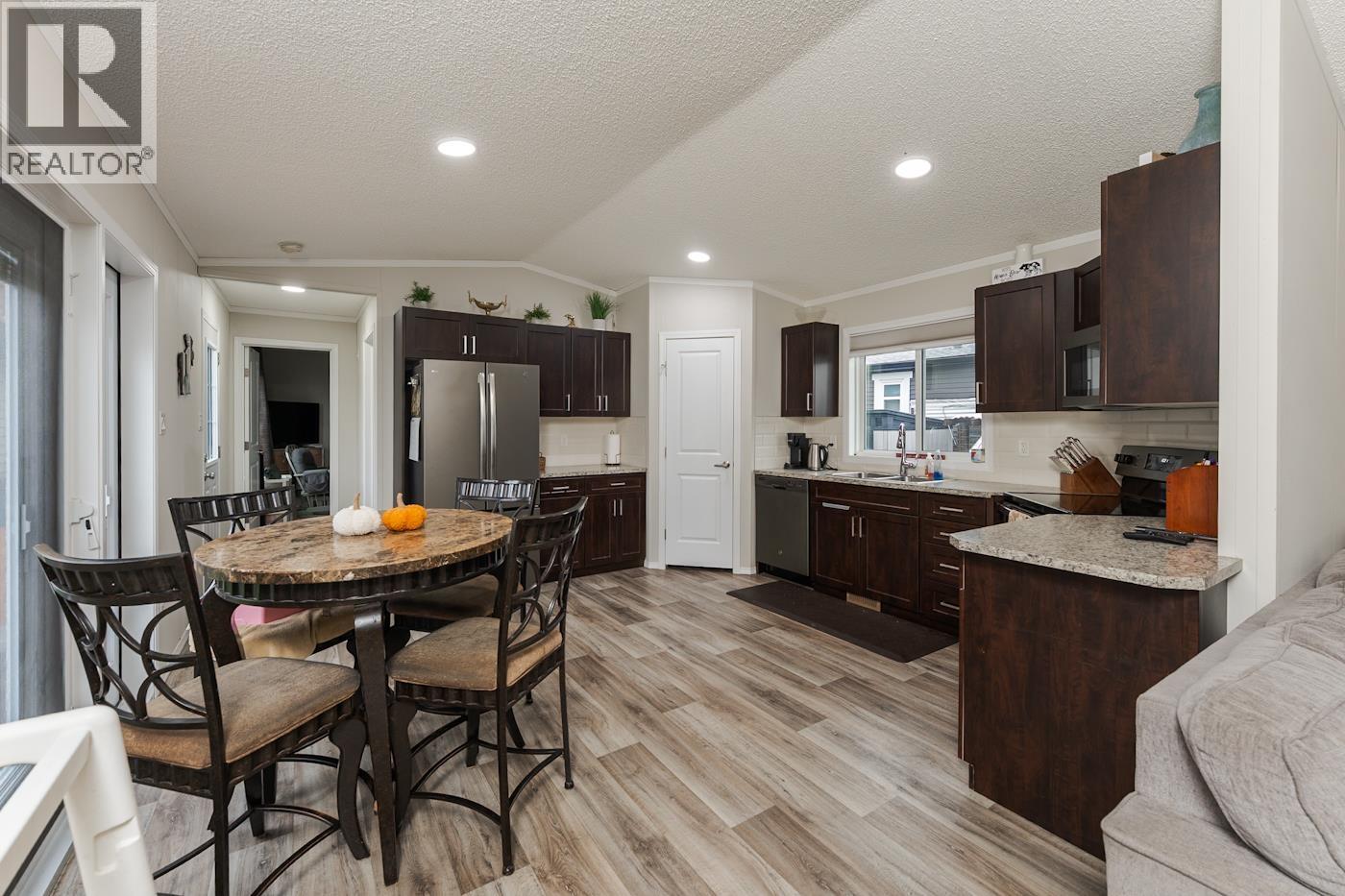 44 5164 Hart Highway Property Photo 6