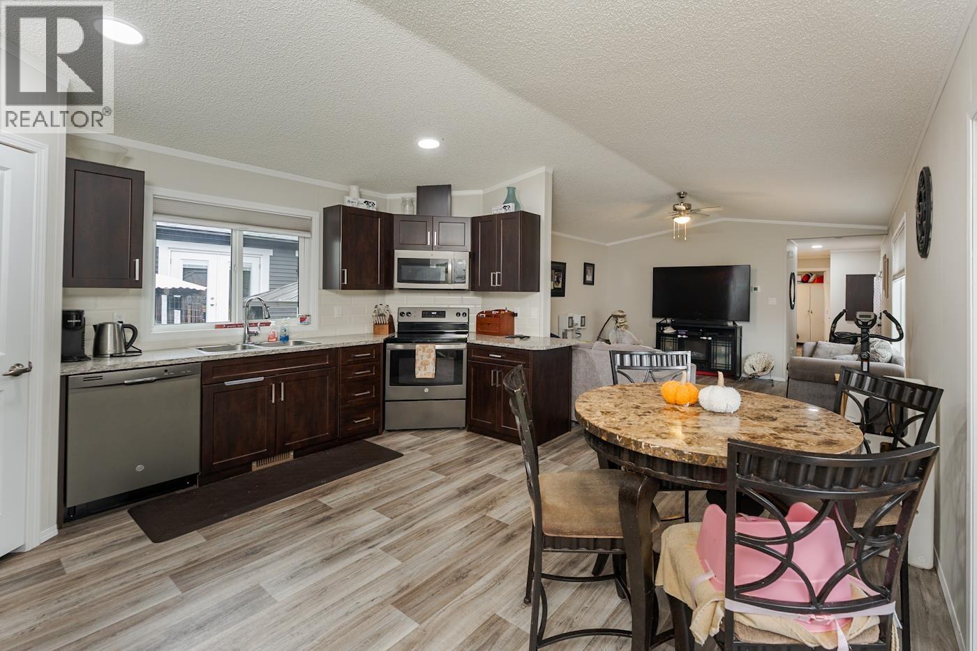 44 5164 Hart Highway Property Photo 8
