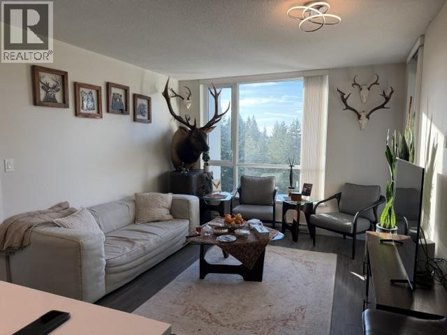 1505 3096 Windsor Gate Property Photo 8
