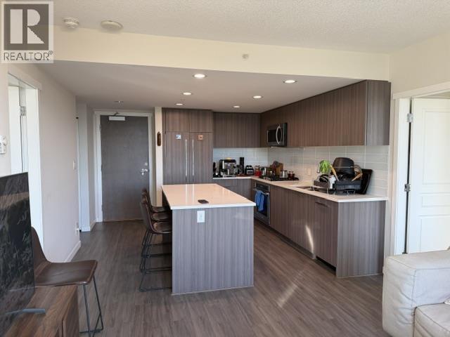 1505 3096 Windsor Gate Property Photo 12