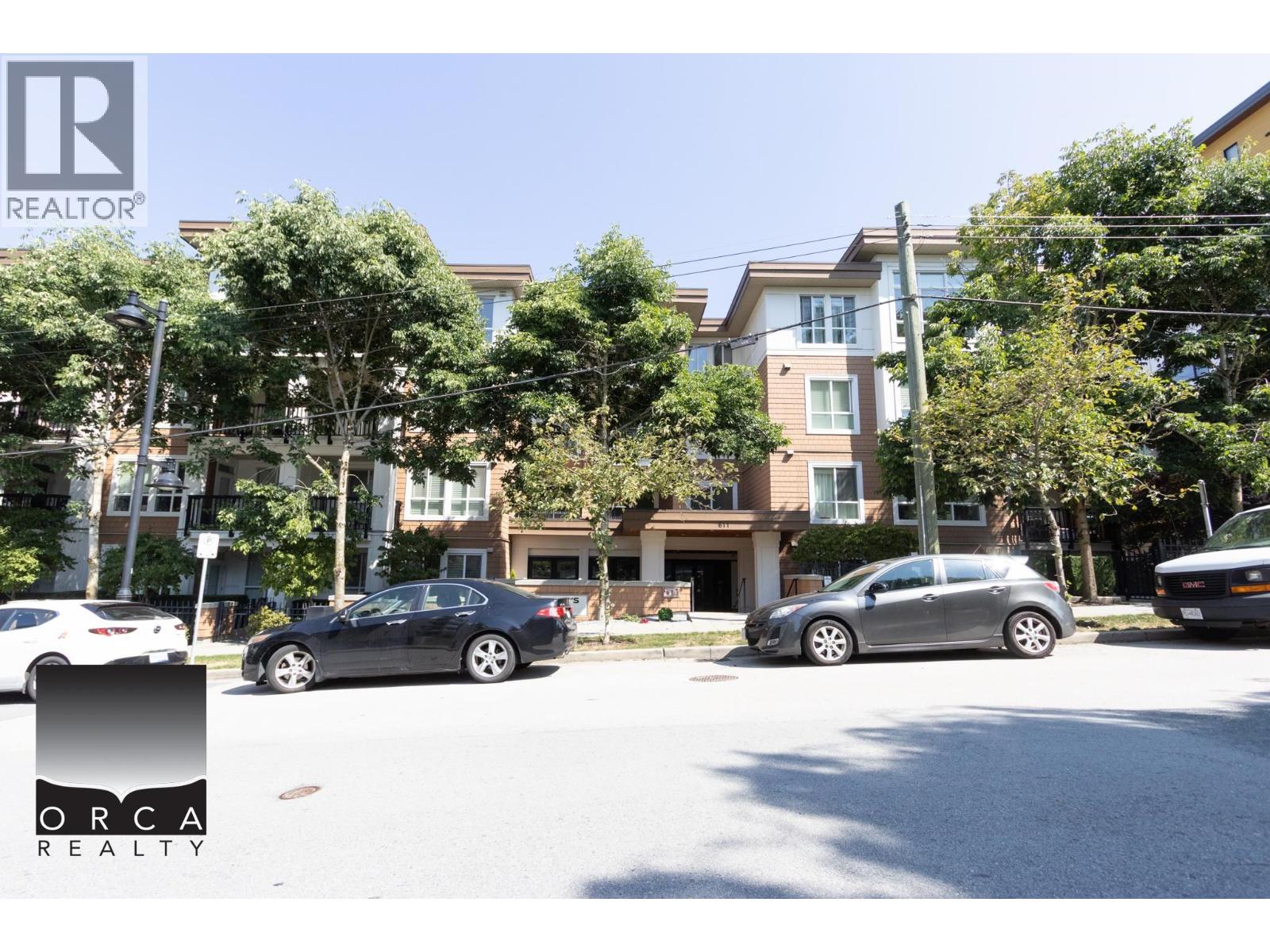 114 611 REGAN AVENUE Property Photo 1