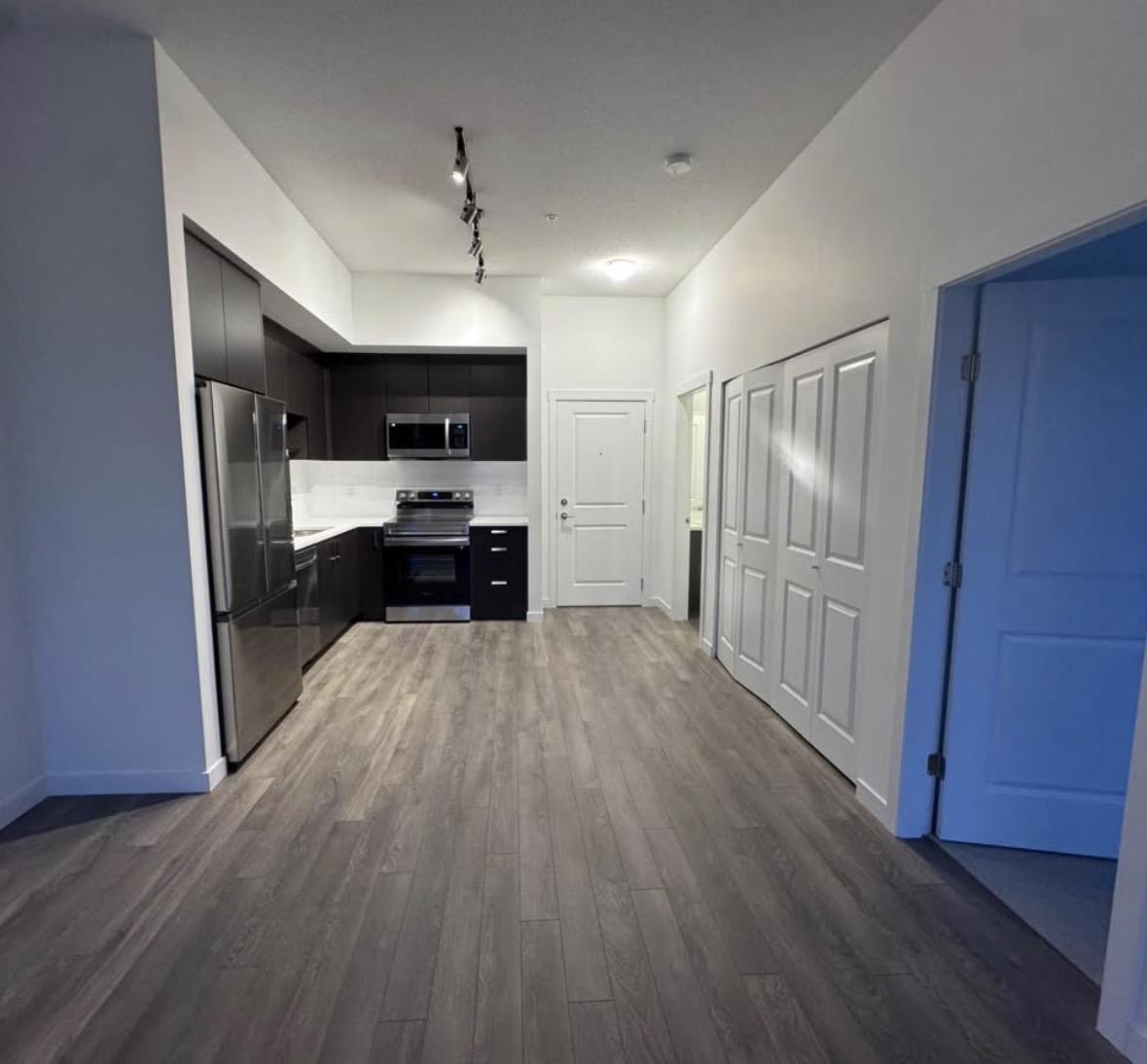 616 15738 85 Avenue Property Photo 8