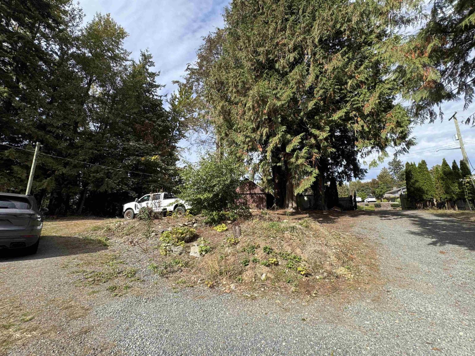 52844 Yale Road Property Photo 4