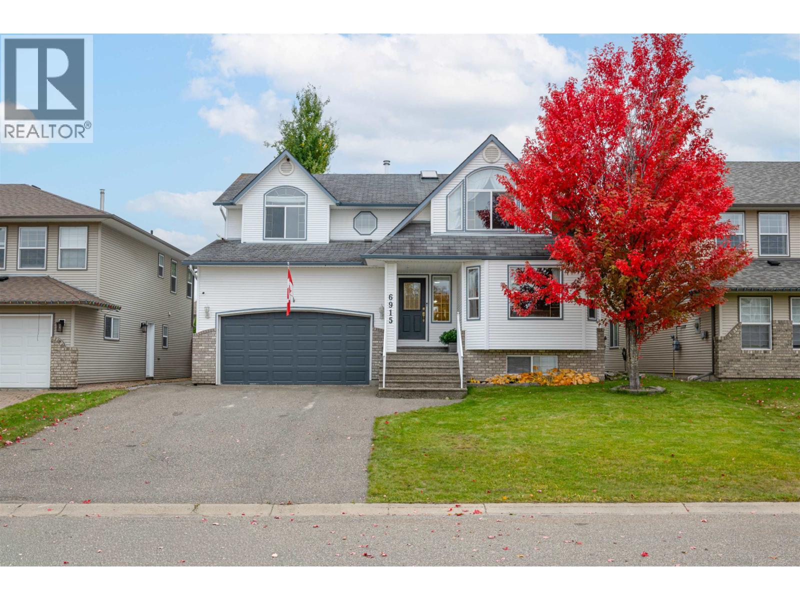6915 Chartwell Crescent Property Photo 1
