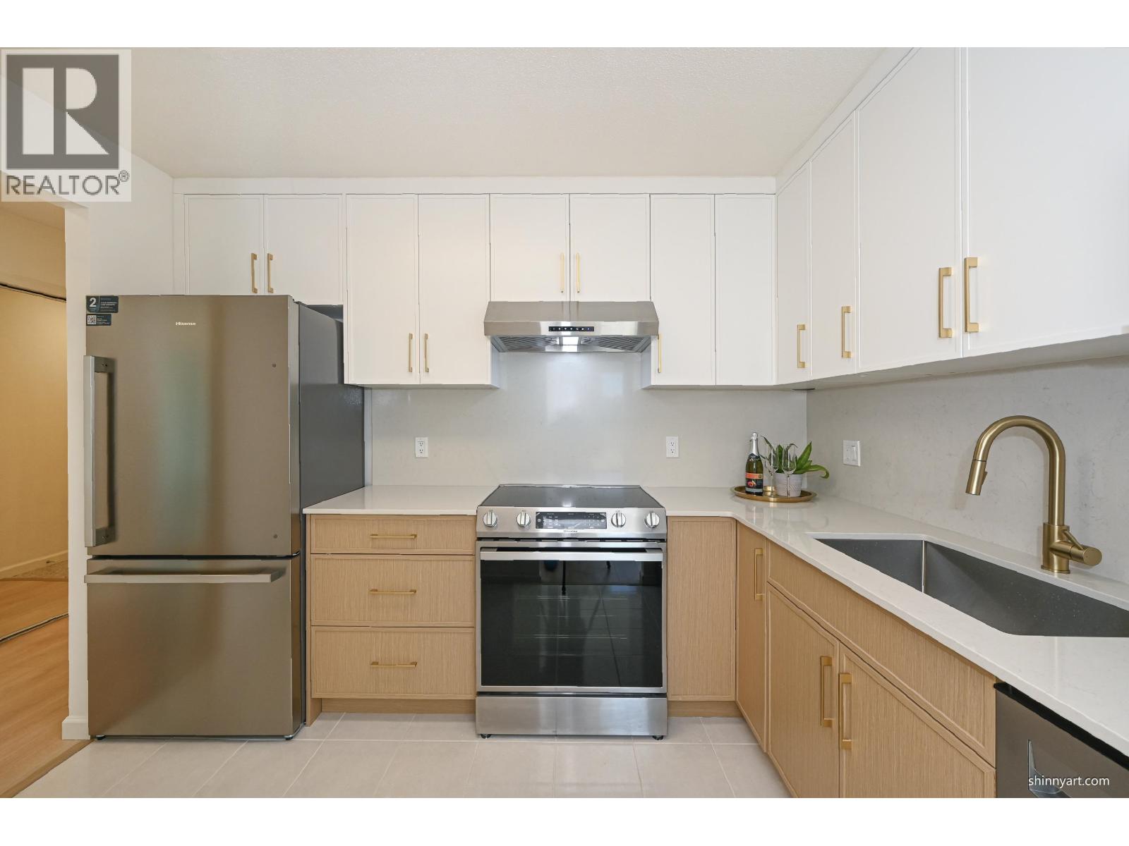 604 5833 Wilson Avenue Property Photo 8