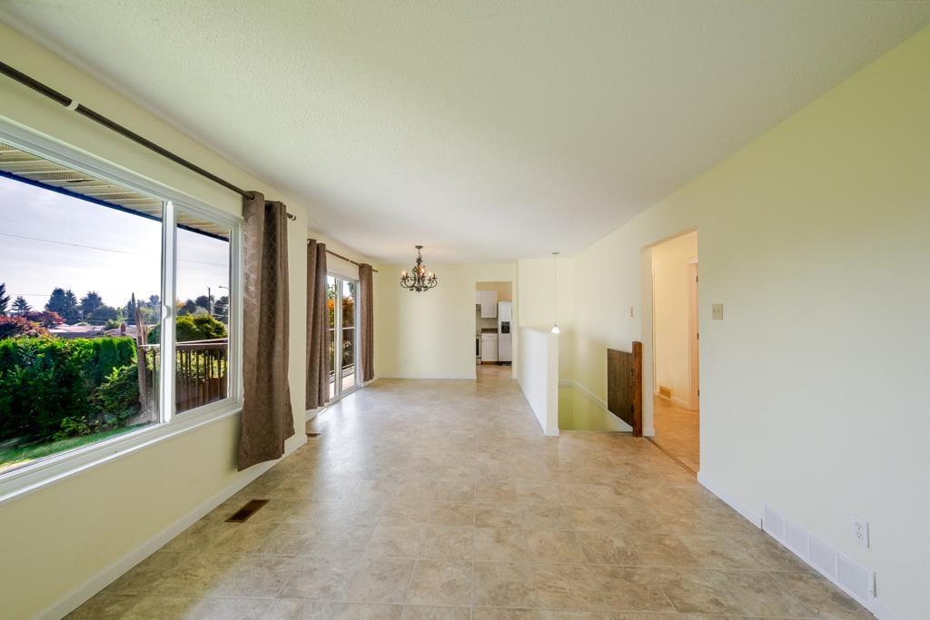 34355 Jasper Avenue Property Photo 4