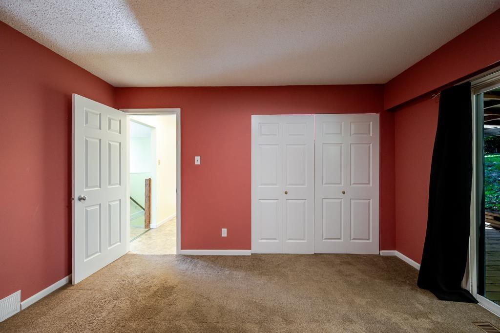 34355 Jasper Avenue Property Photo 9