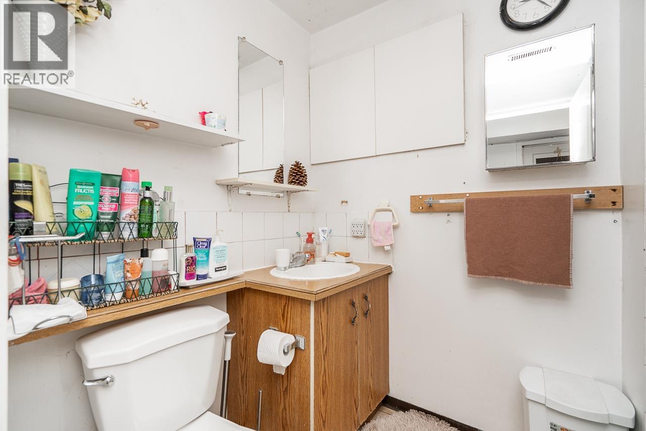 4712 Victoria Drive Property Photo 27