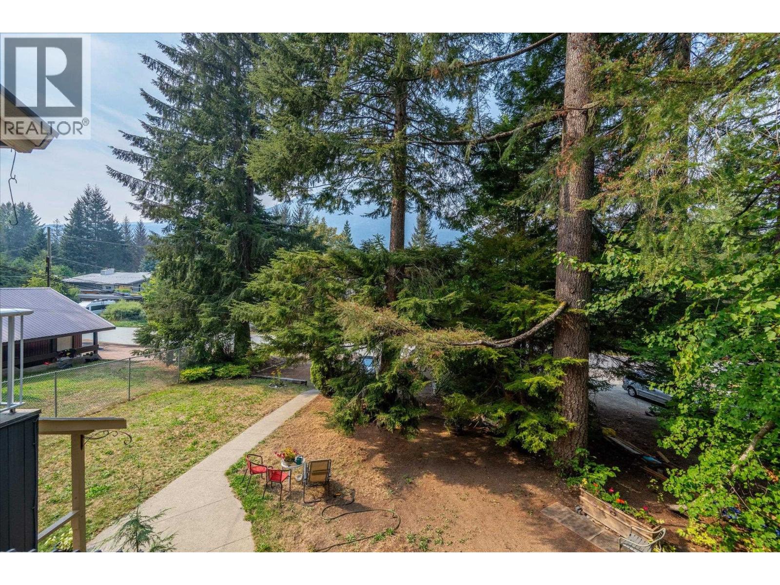 3015 Alpine Crescent Property Photo 20