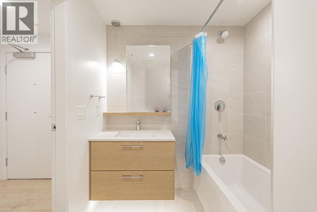 5xx 2181 Madison Avenue Property Photo 7