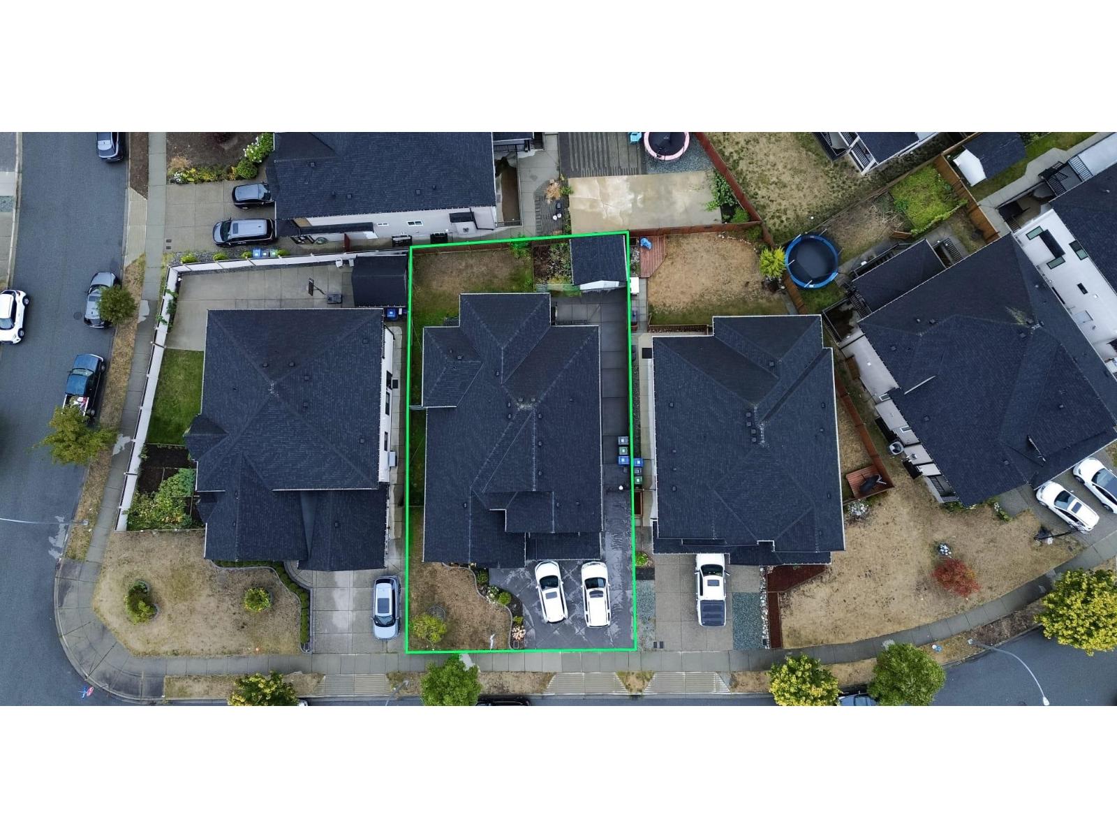 27641 Lunderberg Avenue Property Photo 3