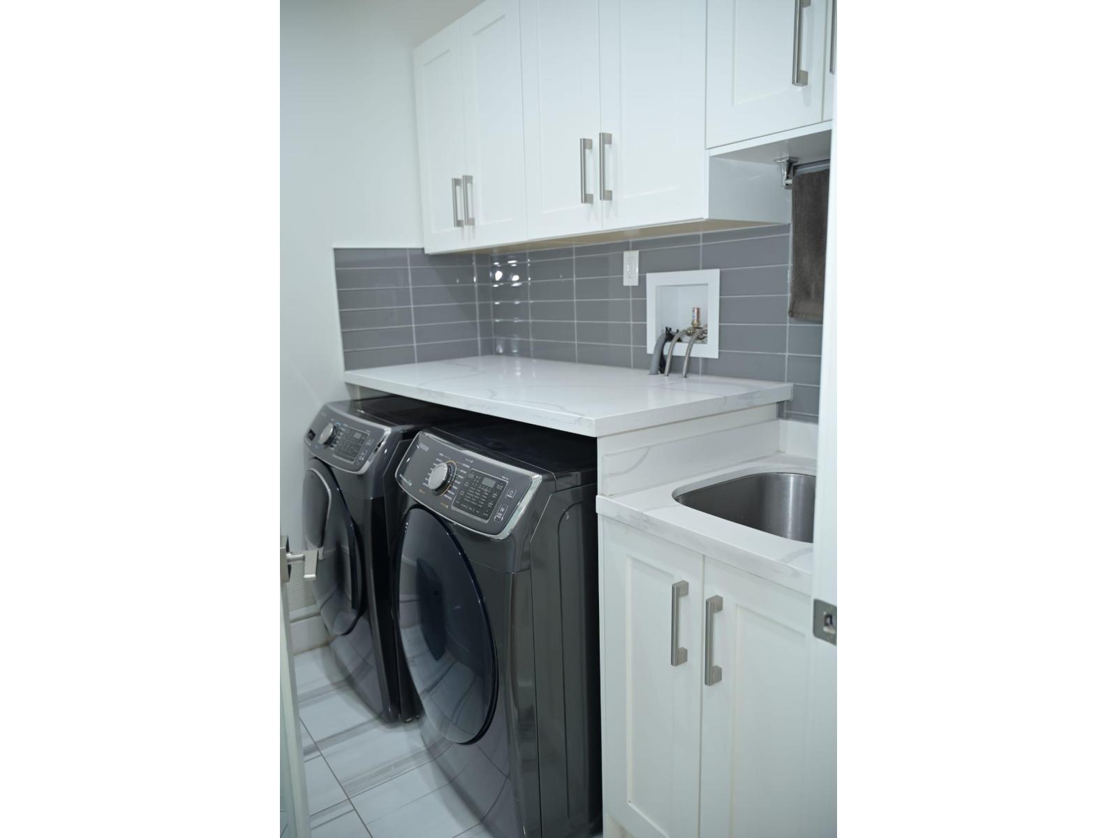 27641 Lunderberg Avenue Property Photo 16
