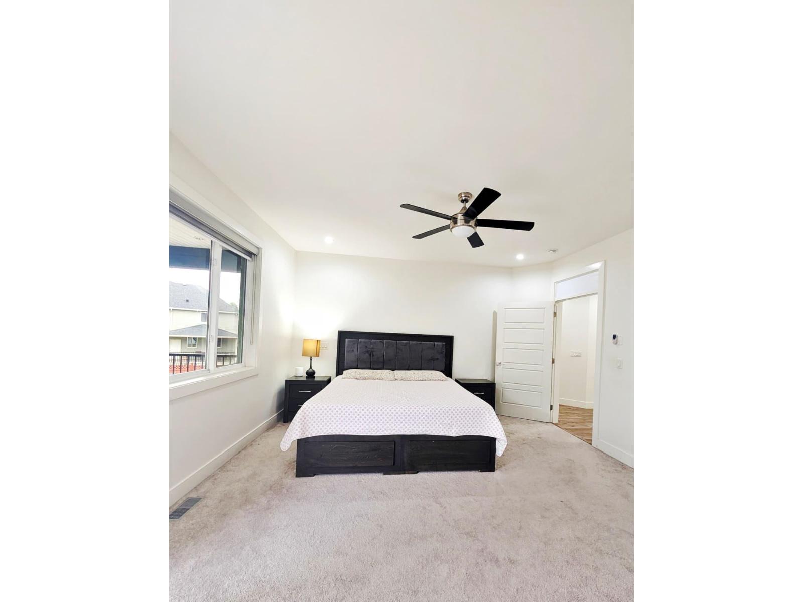 27641 Lunderberg Avenue Property Photo 18