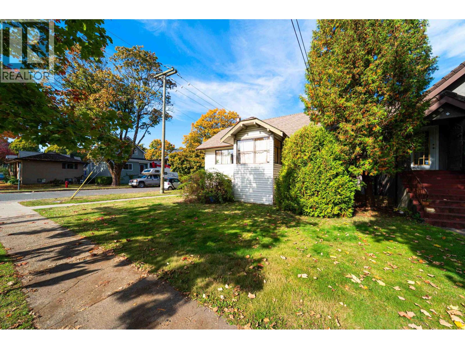 111 E 18th Avenue Property Photo 5