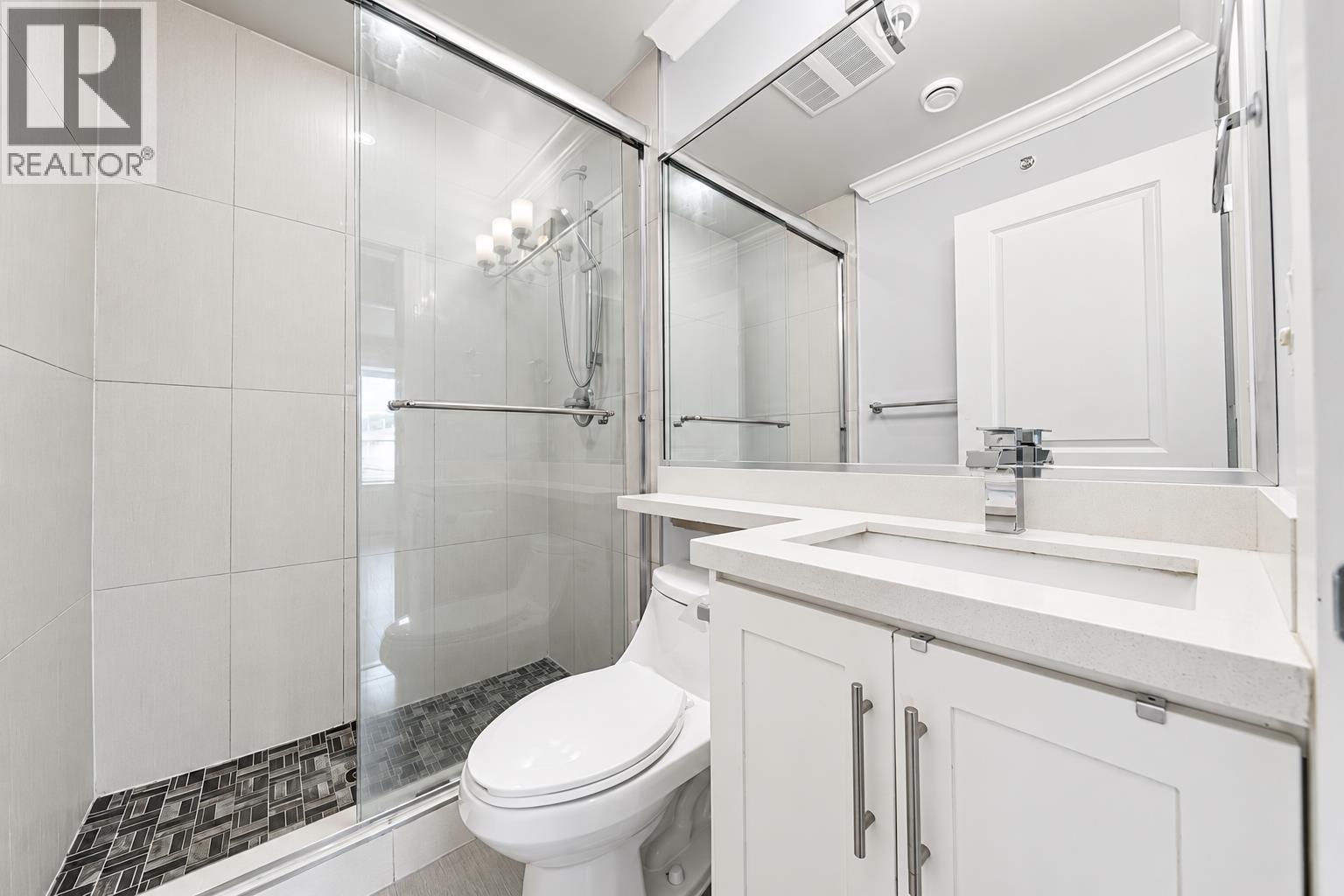 2216 Mannering Avenue Property Photo 15