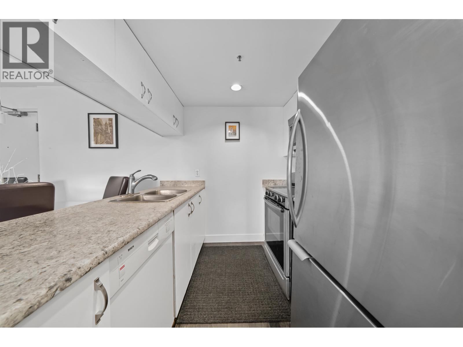 1908 1060 Alberni Street Property Photo 25