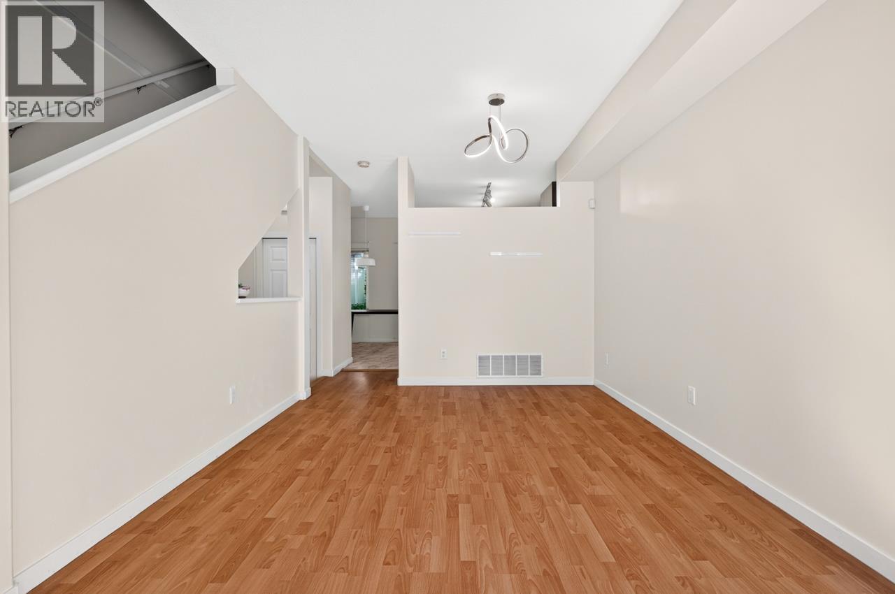 9 8433 Bennett Road Property Photo 18