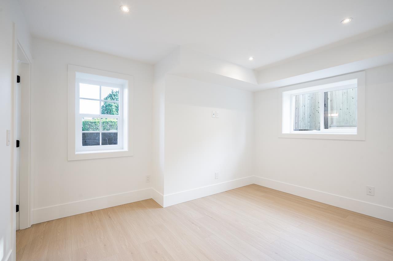 102 13711 16 Avenue Property Photo 27