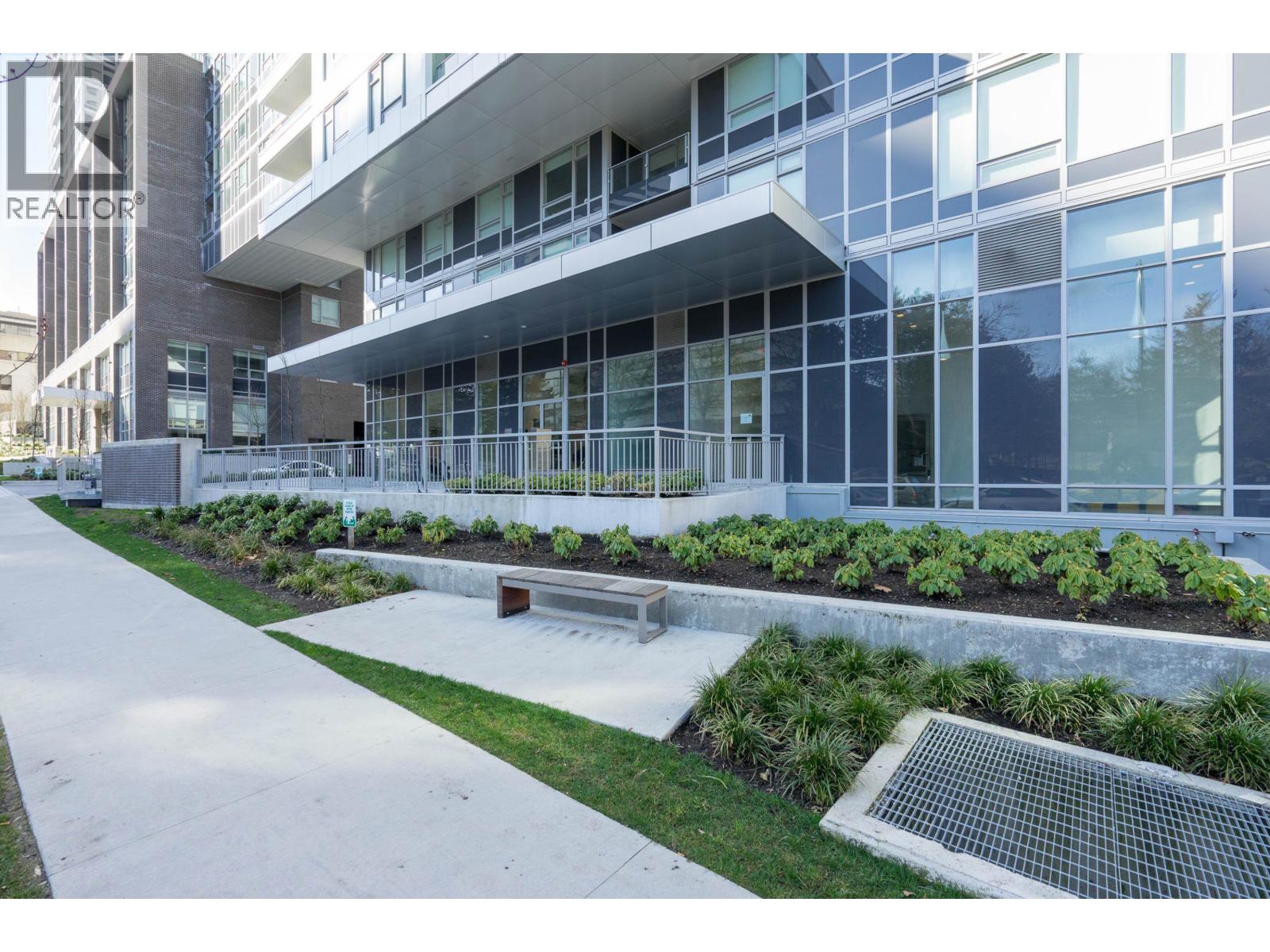 1702 5515 Boundary Road Property Photo 2