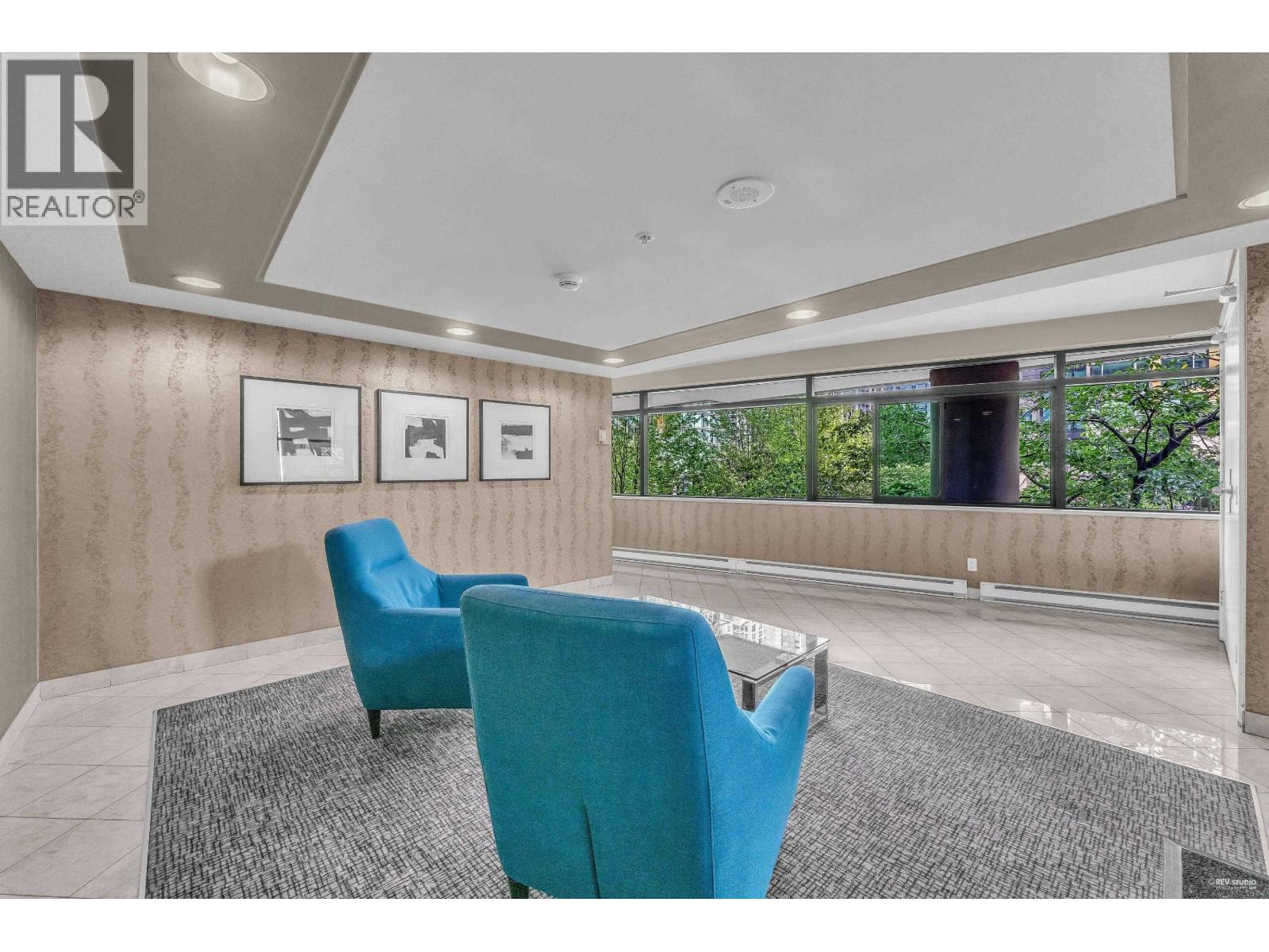 2302 1367 Alberni Street Property Photo 4