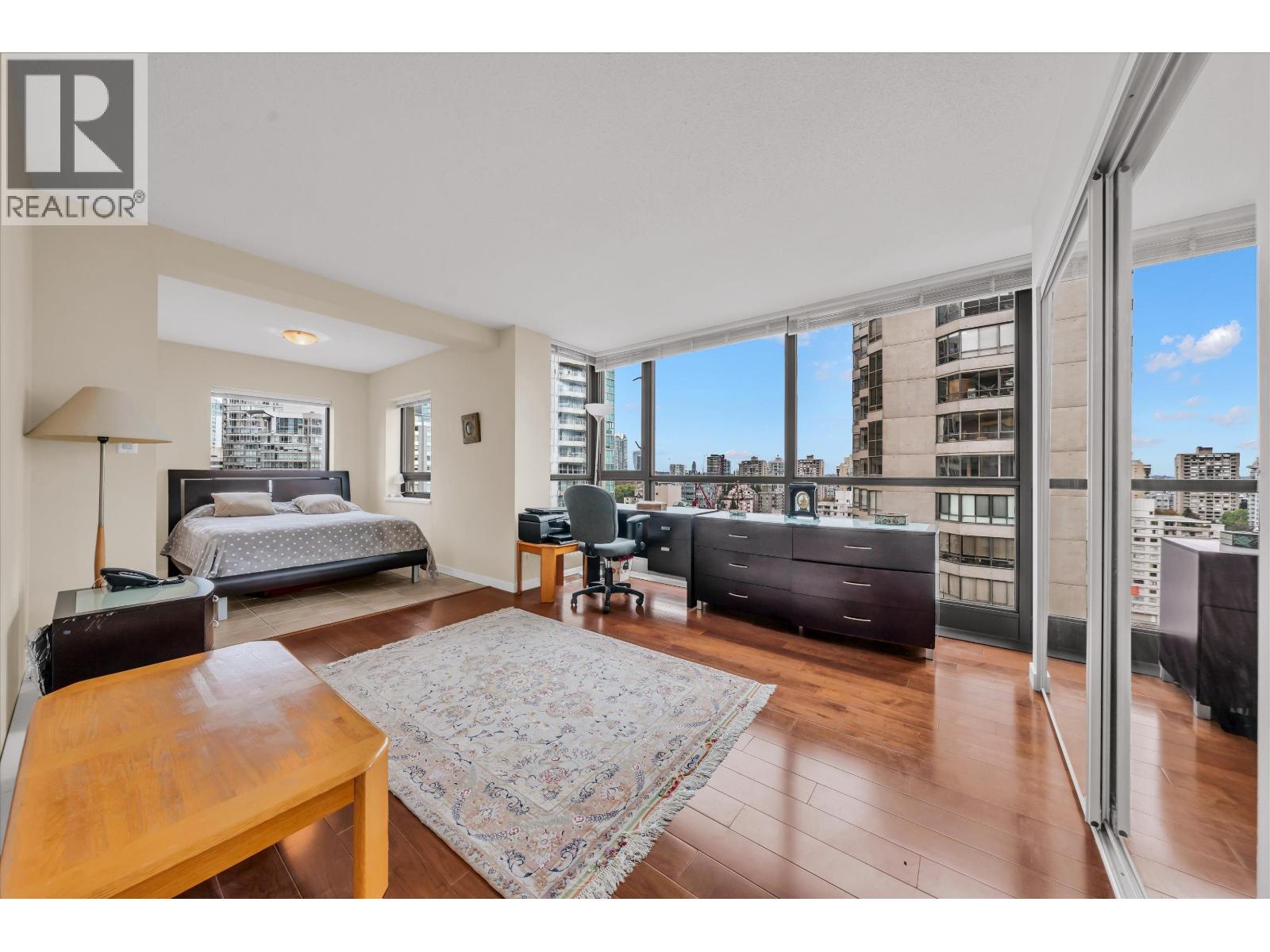 2302 1367 Alberni Street Property Photo 17