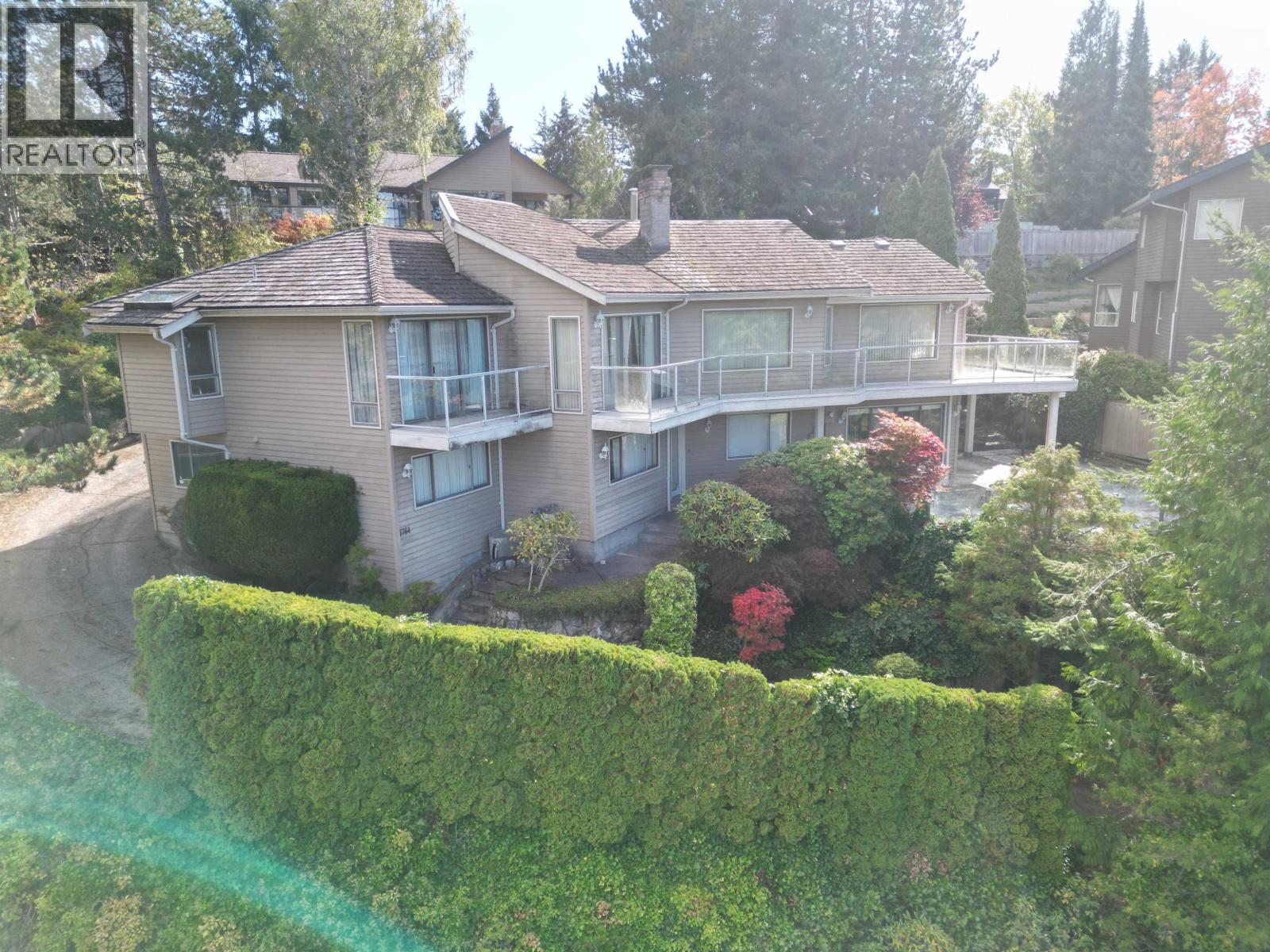 4764 Woodburn Road Property Photo 4