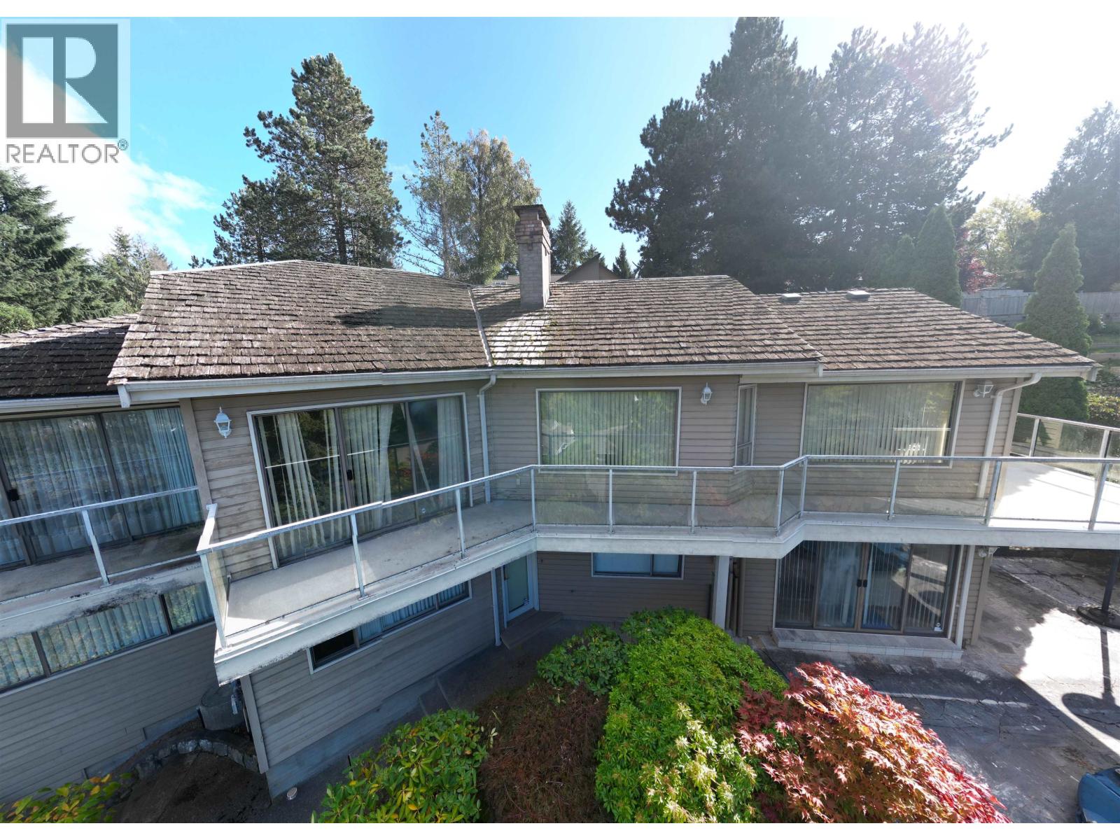 4764 Woodburn Road Property Photo 6