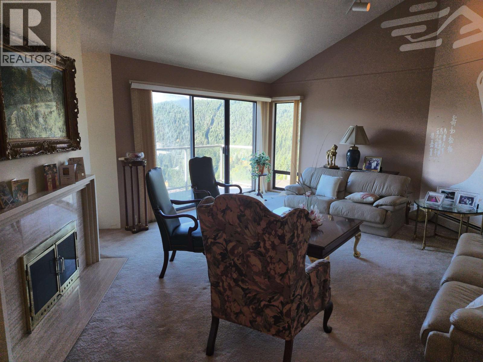 4764 Woodburn Road Property Photo 8