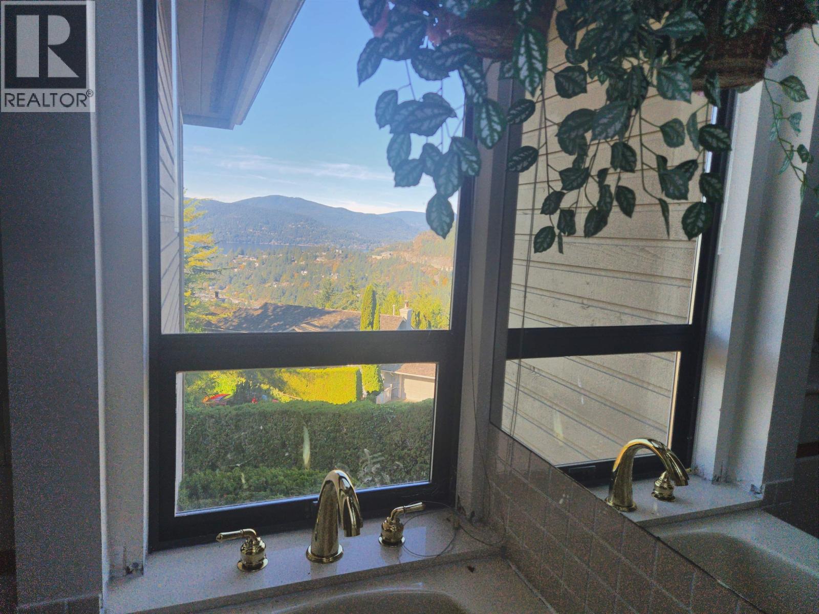 4764 Woodburn Road Property Photo 20