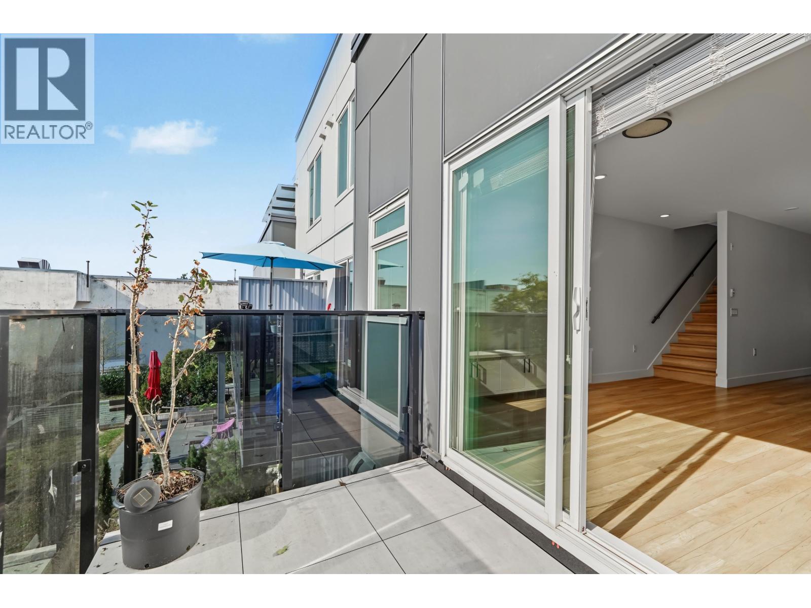 11 6288 Beresford Street Property Photo 7