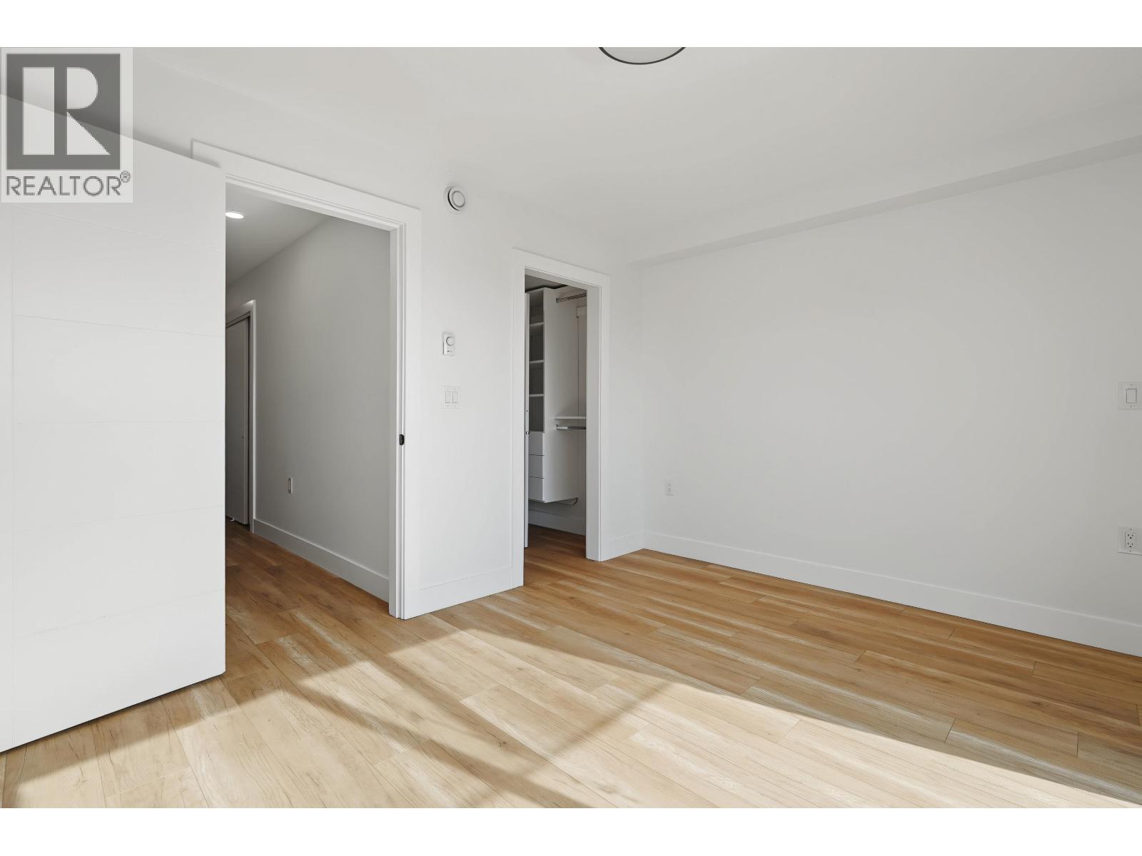 11 6288 Beresford Street Property Photo 16