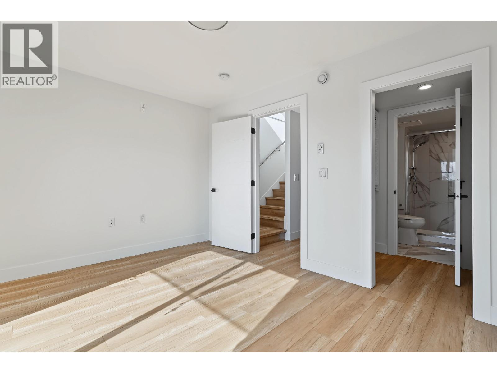 11 6288 Beresford Street Property Photo 17