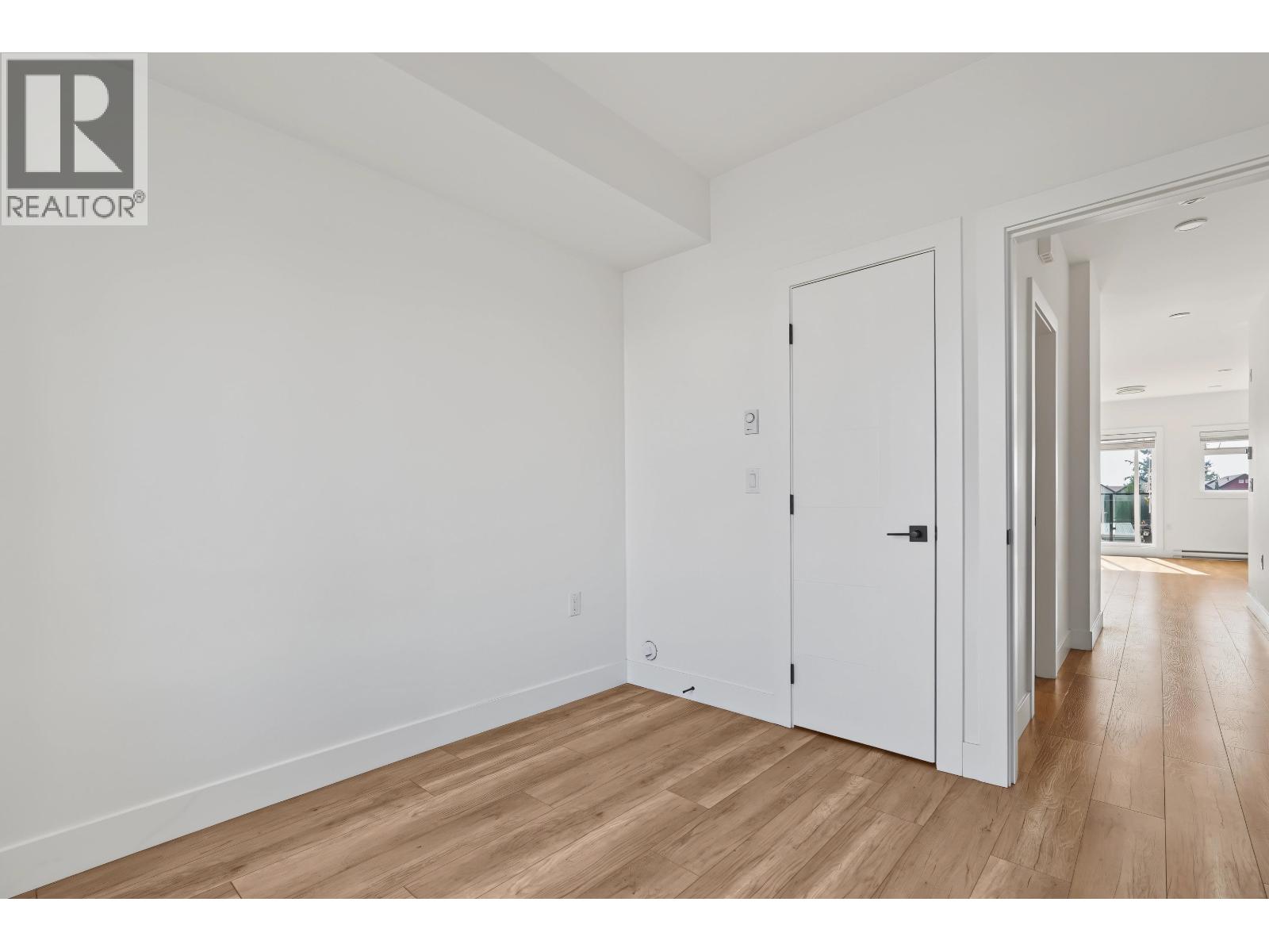 11 6288 Beresford Street Property Photo 20