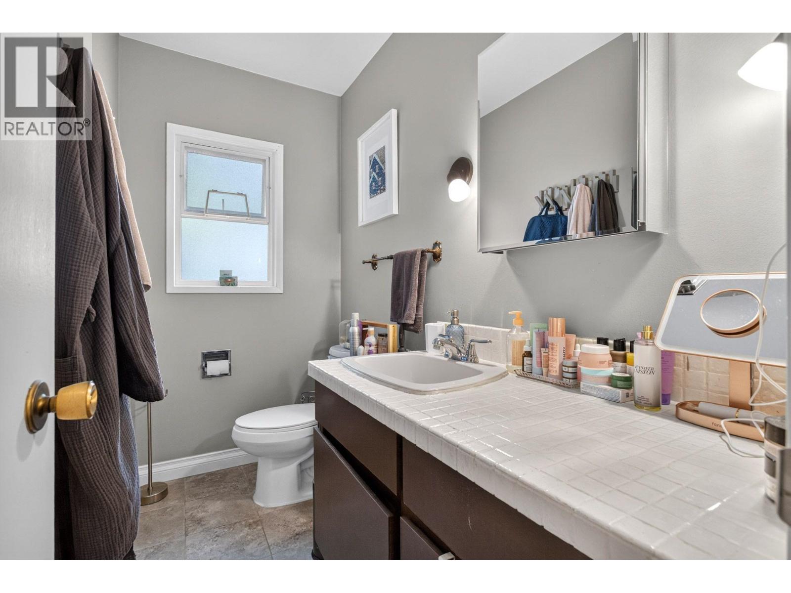 674 Blueridge Avenue Property Photo 19