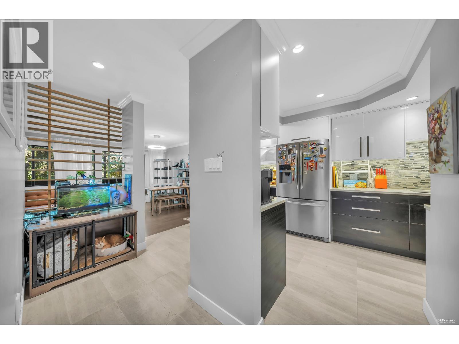 7 7321 Montecito Drive Property Photo 12