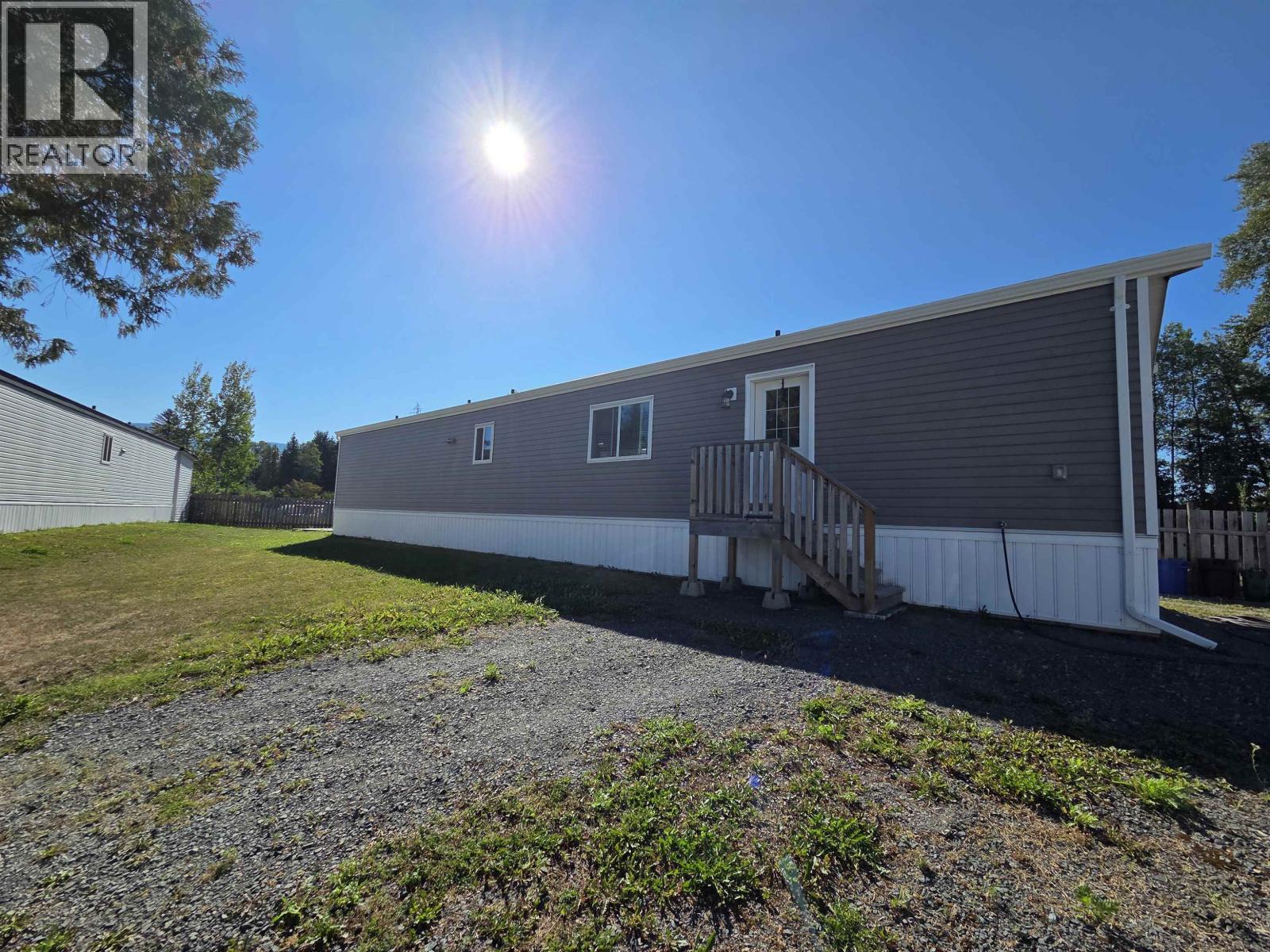 121 5204 Ackroyd Street Property Photo 18