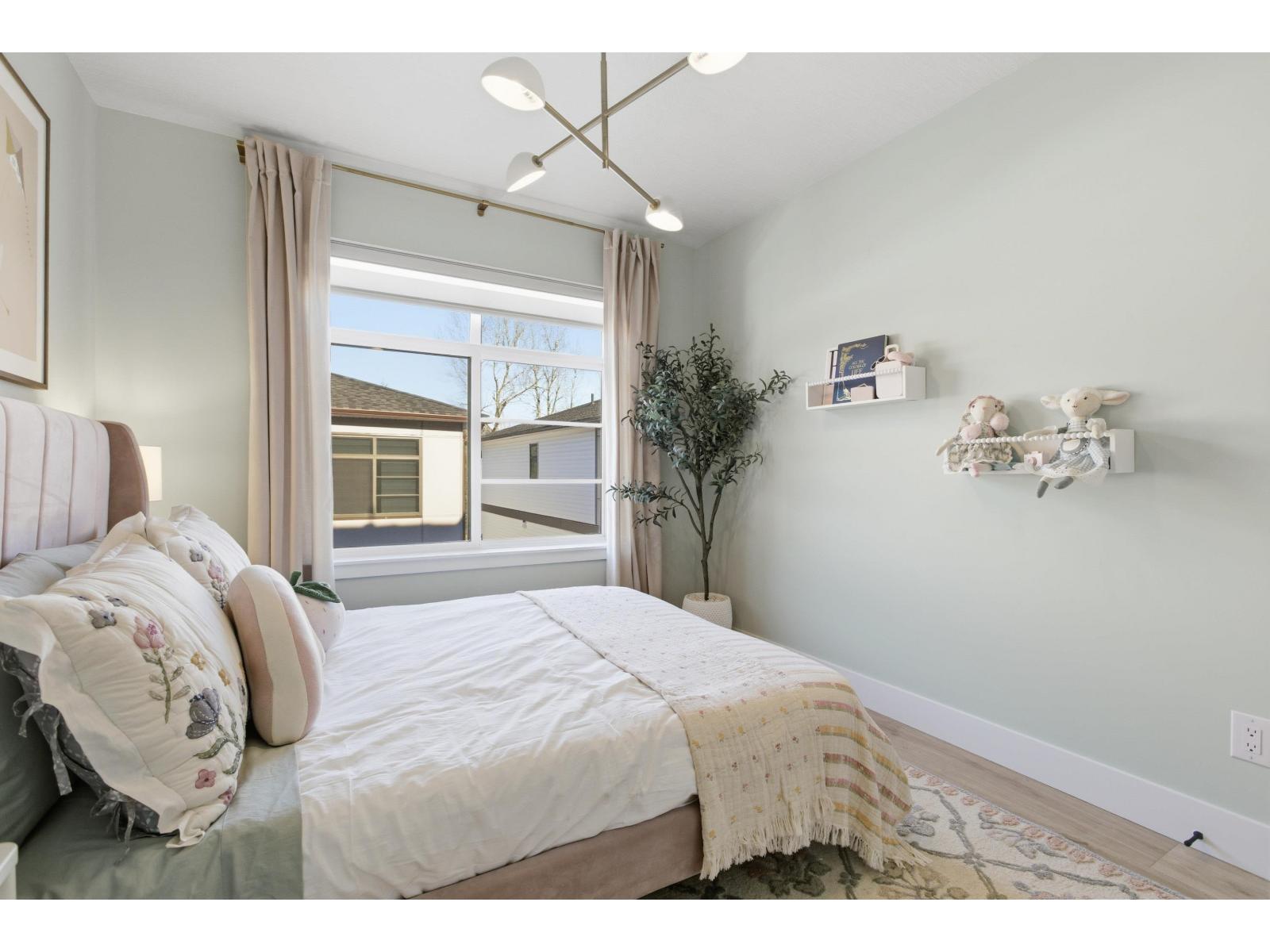 48 8430 Nottman Street Property Photo 14