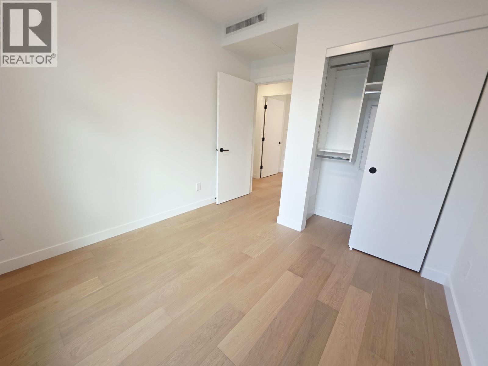 189 5433 Oak Street Property Photo 17